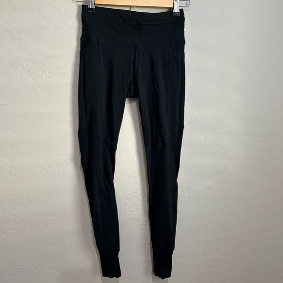 Athleta Excursion Tight Hybrid with Ribbing in Black, Size XS - Picture 1 of 9